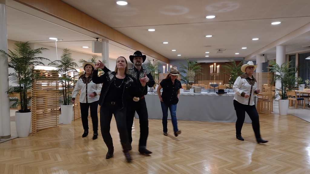Kimolan Kantritanssijat JEV-säätiön apurahajuhla