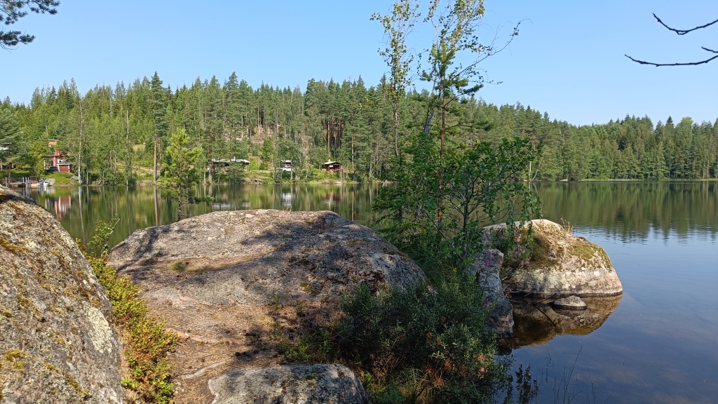 Tunnetko Verlan metsäpolun?