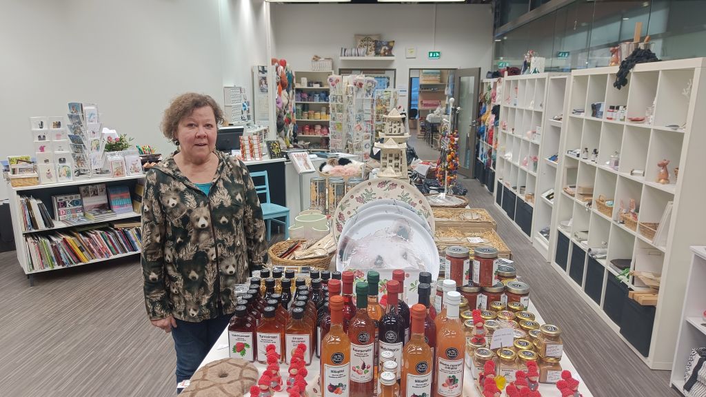 Taidosta Tarinaksi – Tarja Laakso perusti kaupan Kouvolaan