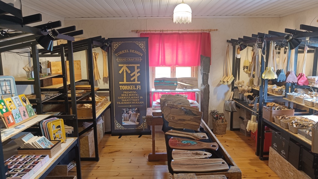Vakka Shop aukesi Verlassa – grillata voi takapihalla