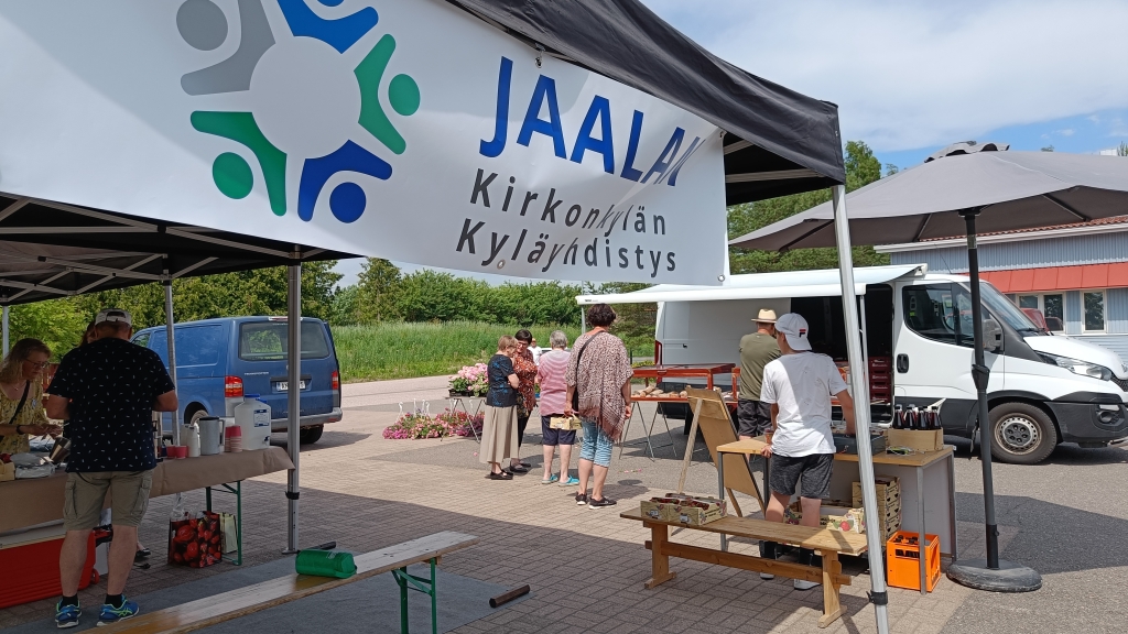 Kirkonkylä sai kesätorin